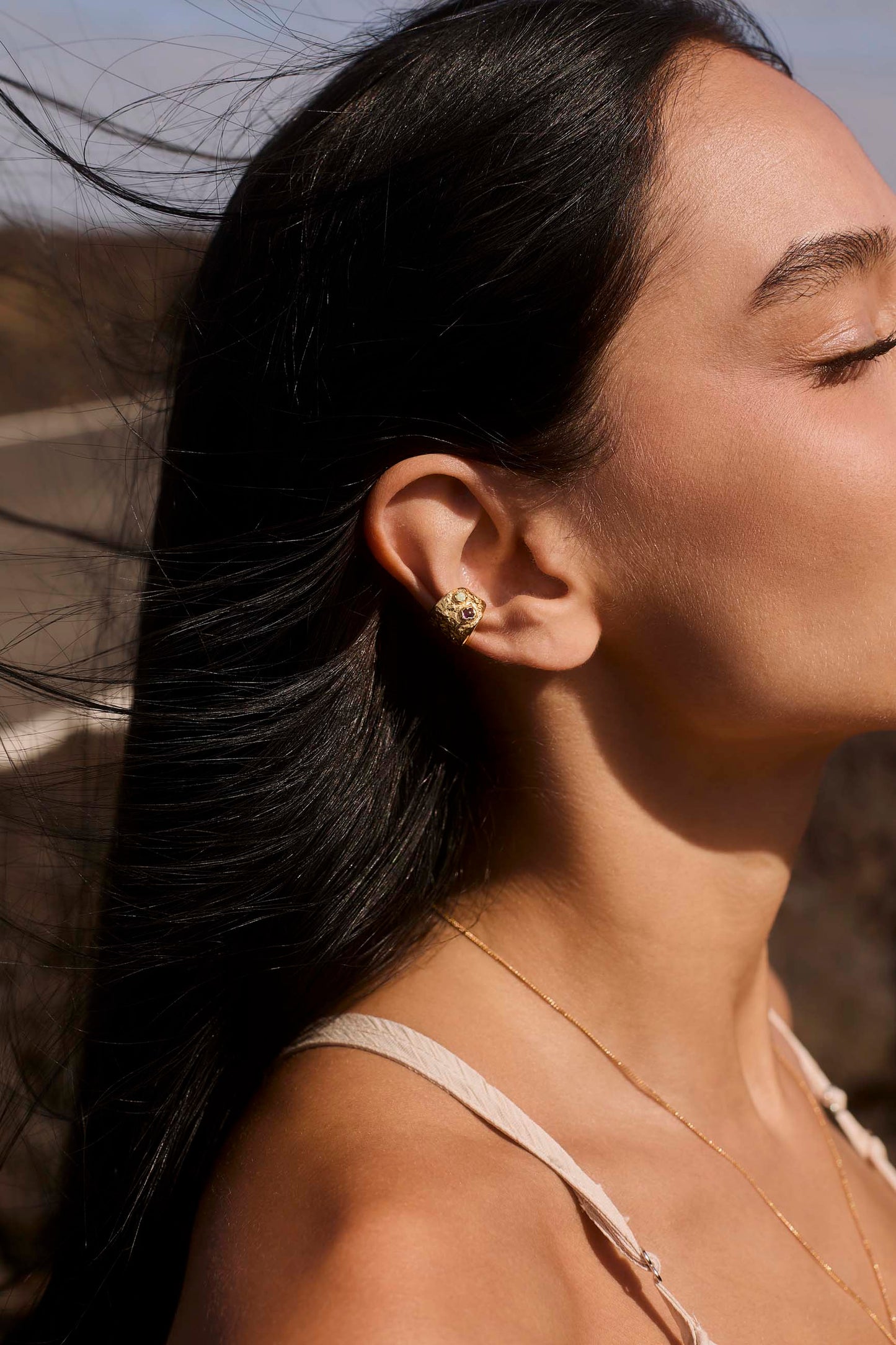 EAR CUFF BANAVAT BAÑADO EN ORO