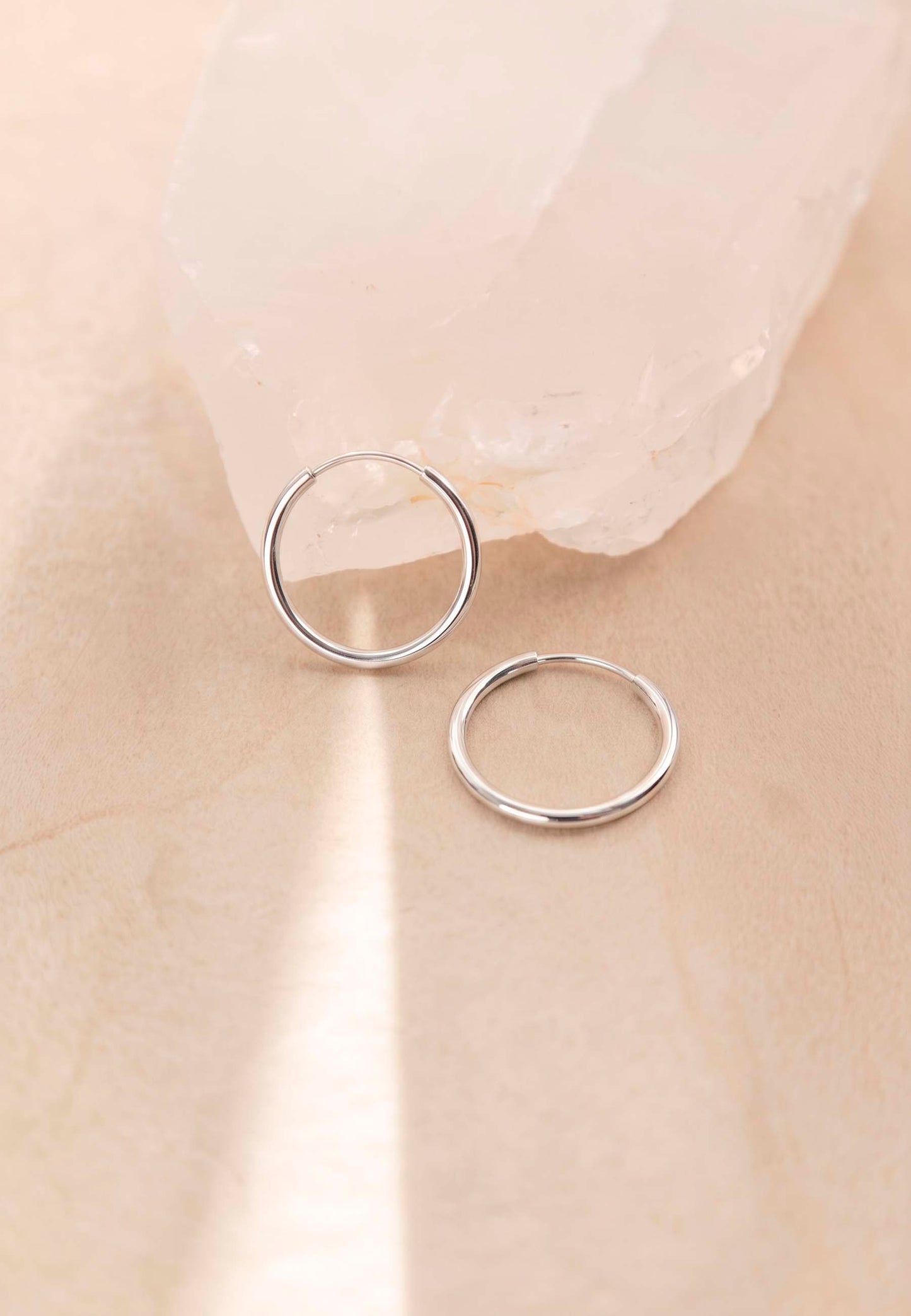 JIVANA OHRRINGE (20MM)