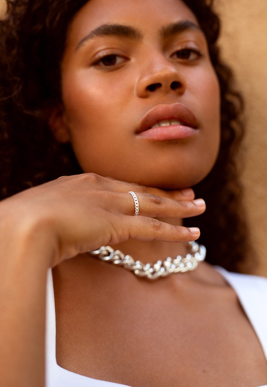 Anillo Cadena Pequeñito y Finito