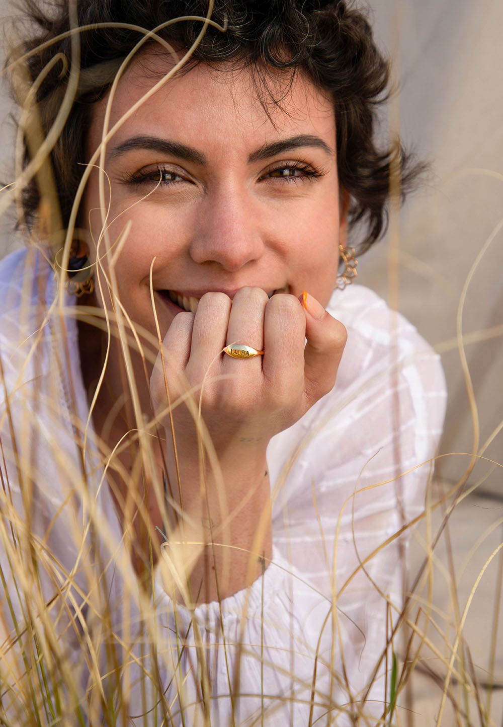 Anillo ajustable de oro con detalle grabado Prunit