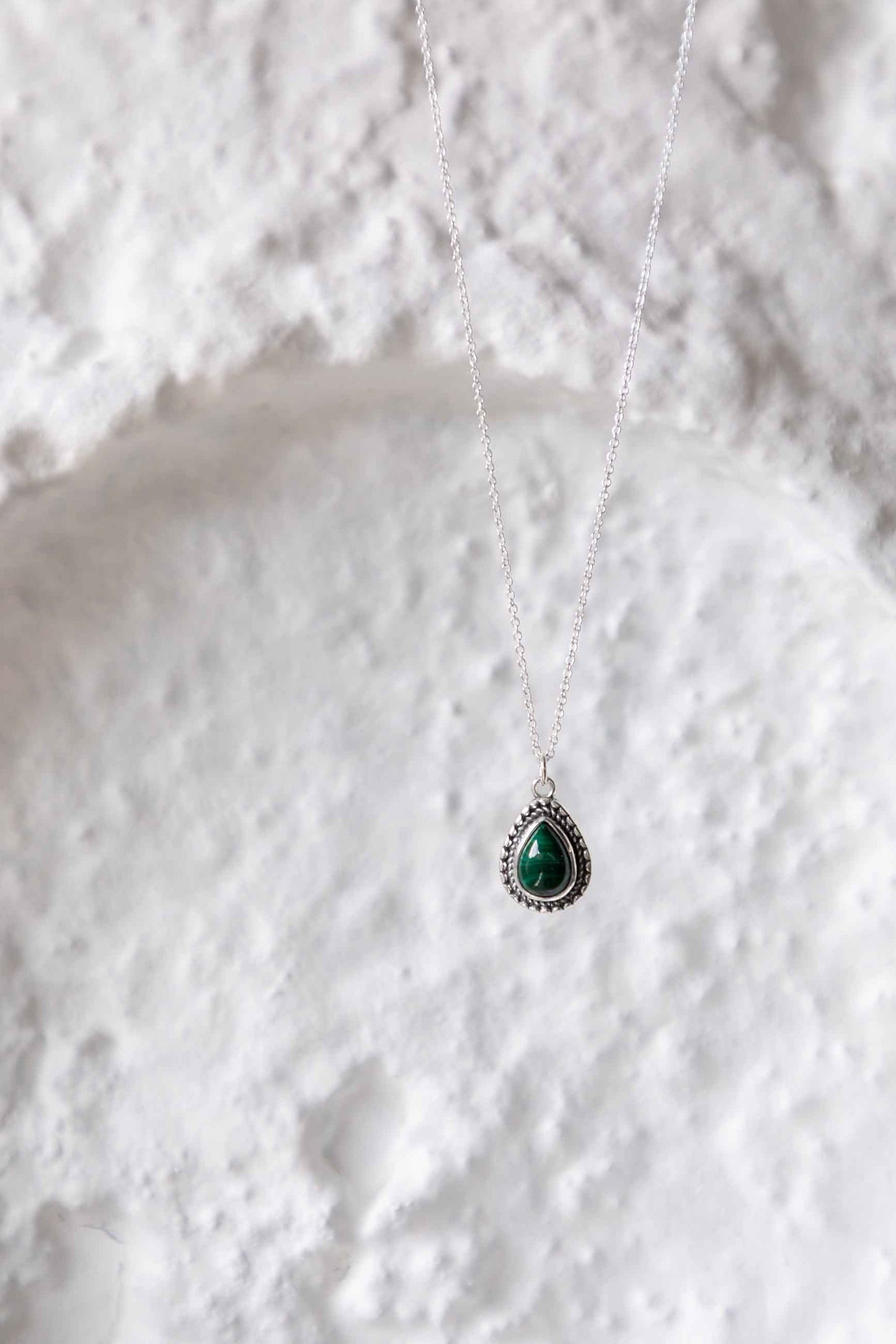 COLLAR KATAM MALAQUITA