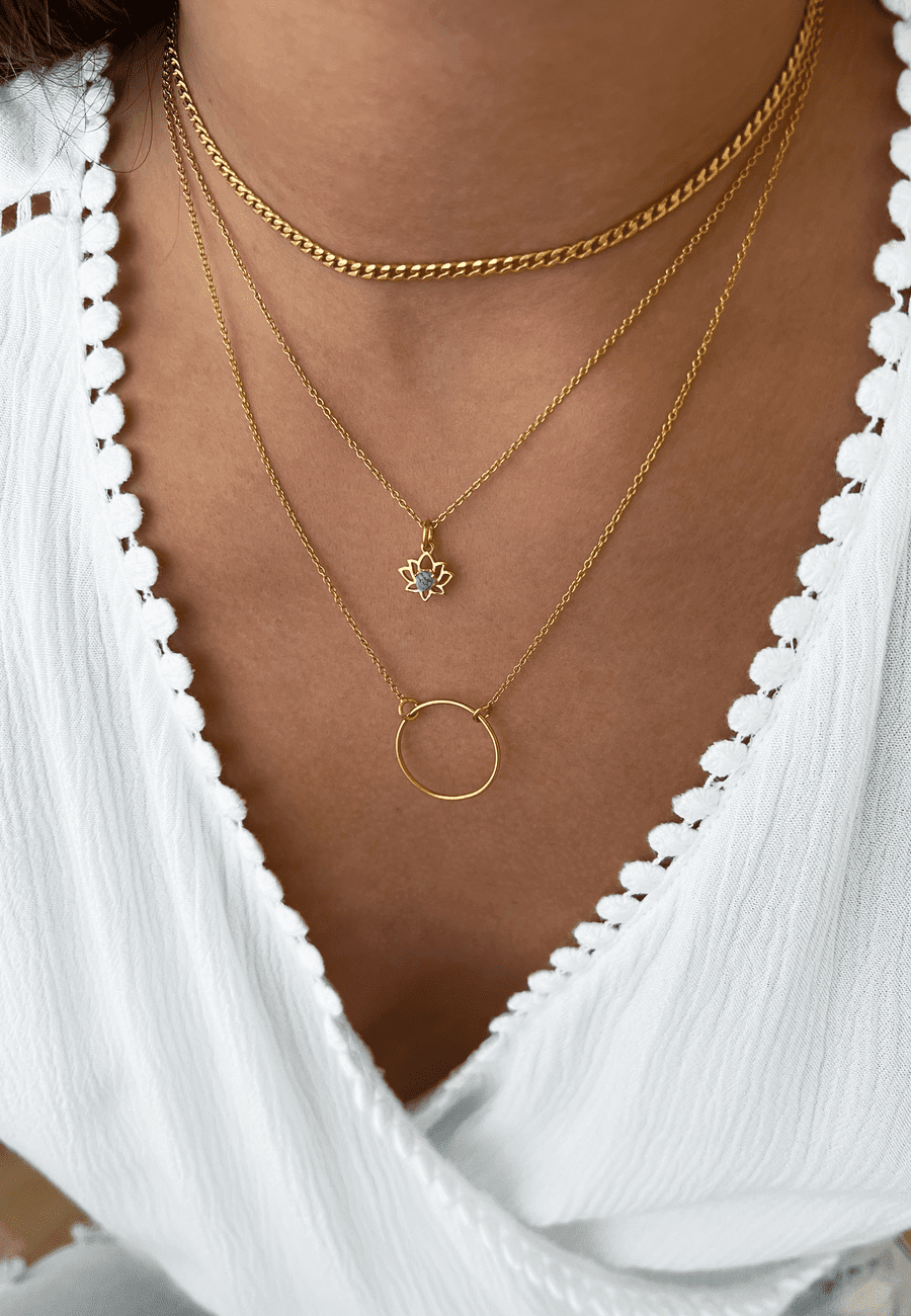 COLLAR ABJINI BAÑADO EN ORO