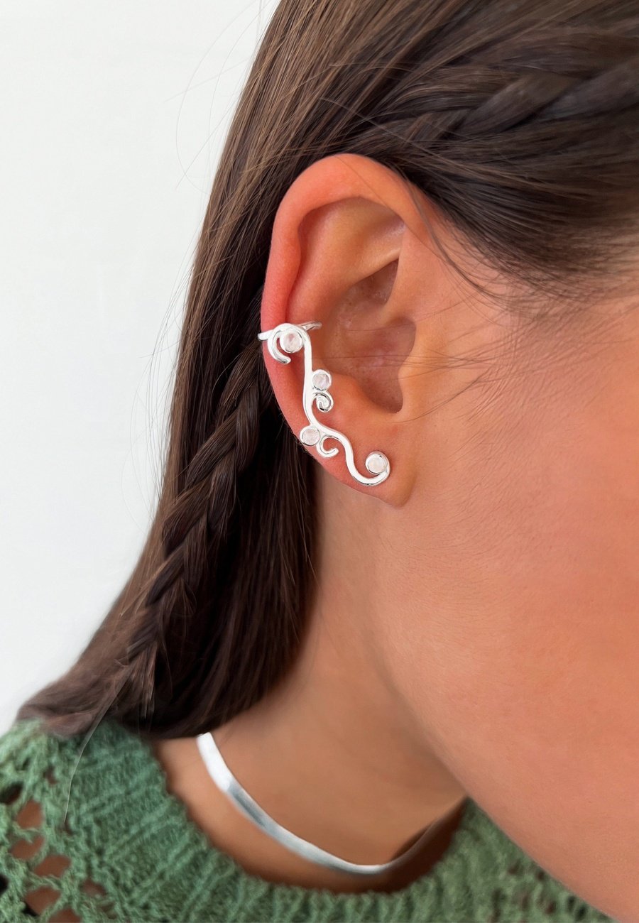 Trepador con piedra luna