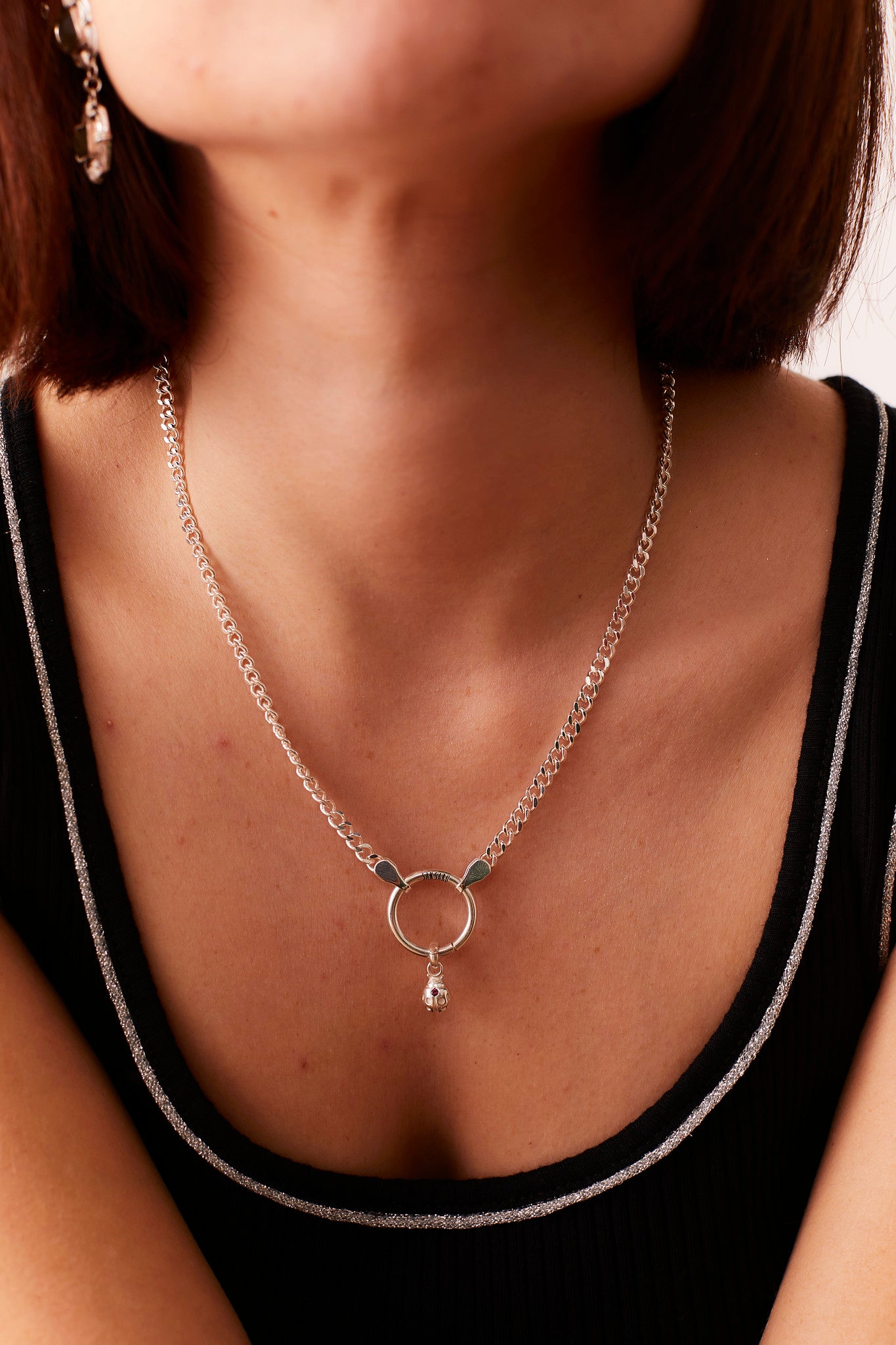 VERA NECKLACE SIMPLE CLOSURE