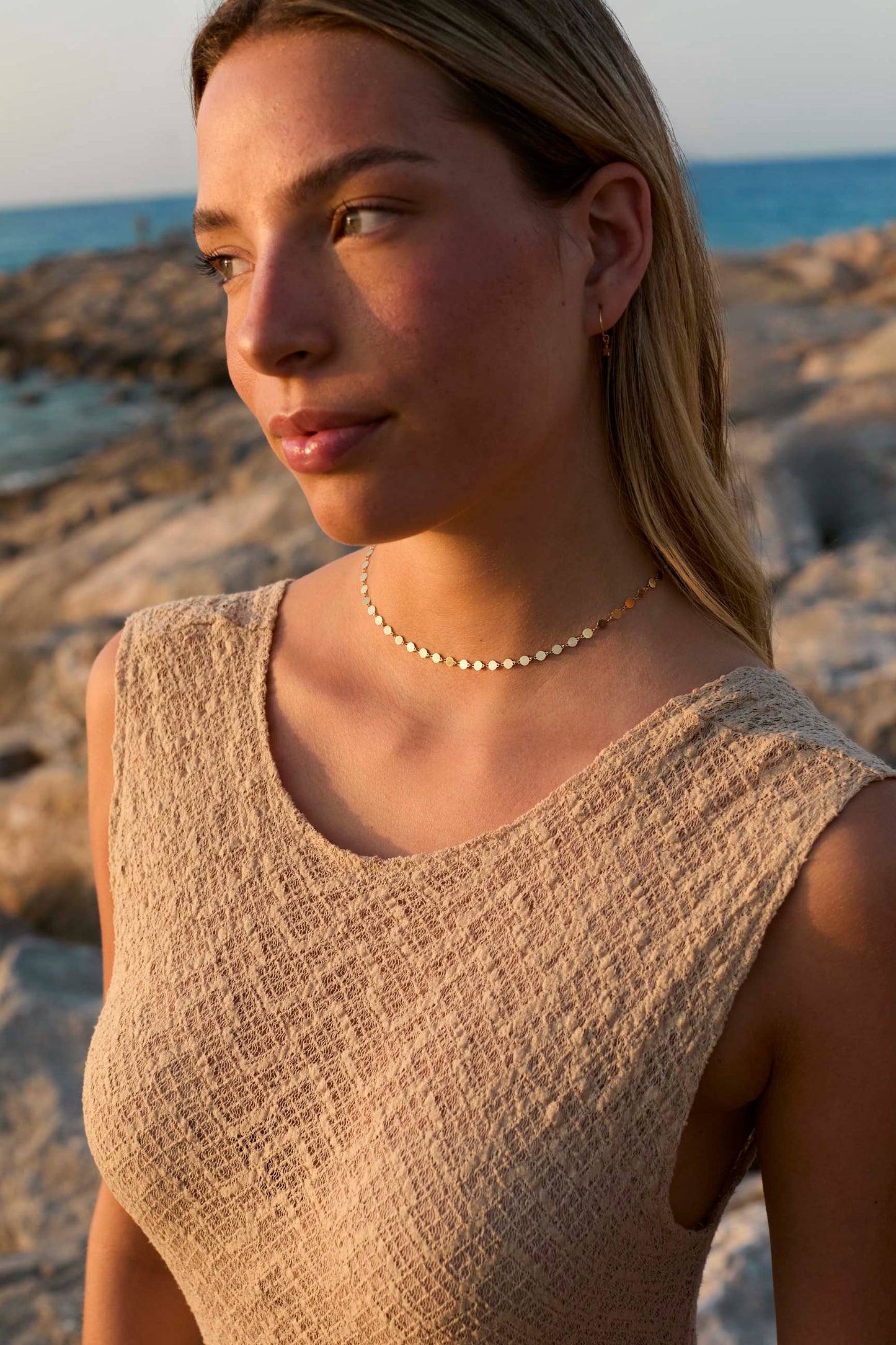 COLLAR MAHATMA BAÑADO EN ORO