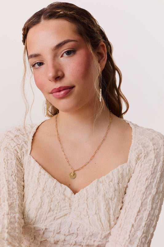 COLLAR GAURA BAÑADO EN ORO