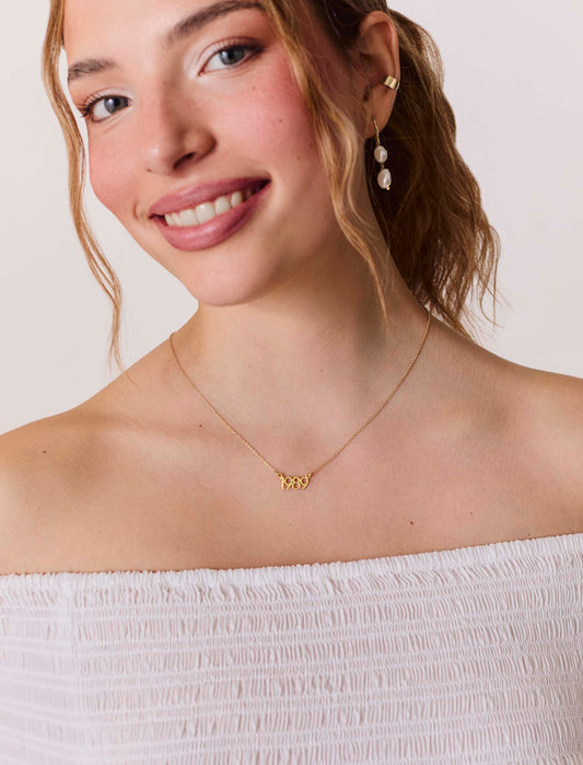 COLLAR NAMBAR BAÑADO EN ORO