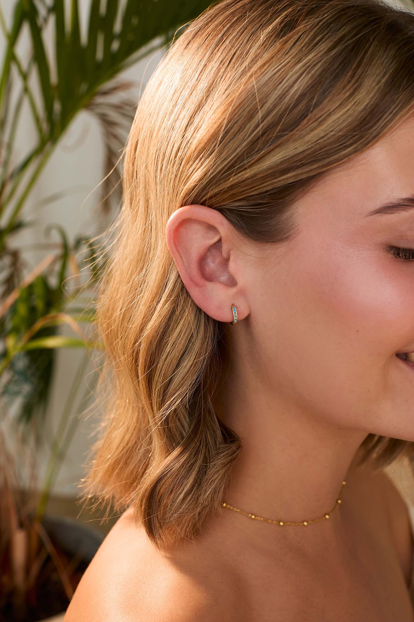 PENDIENTES ISHANI (10MM) BAÑADOS EN ORO