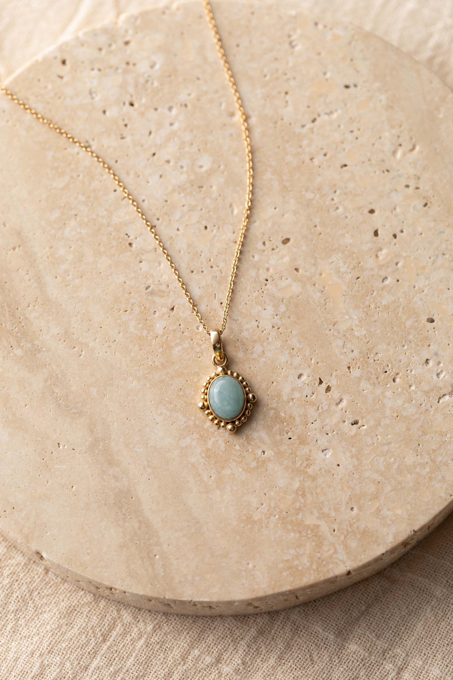 COLLAR SARANI BAÑADO EN ORO