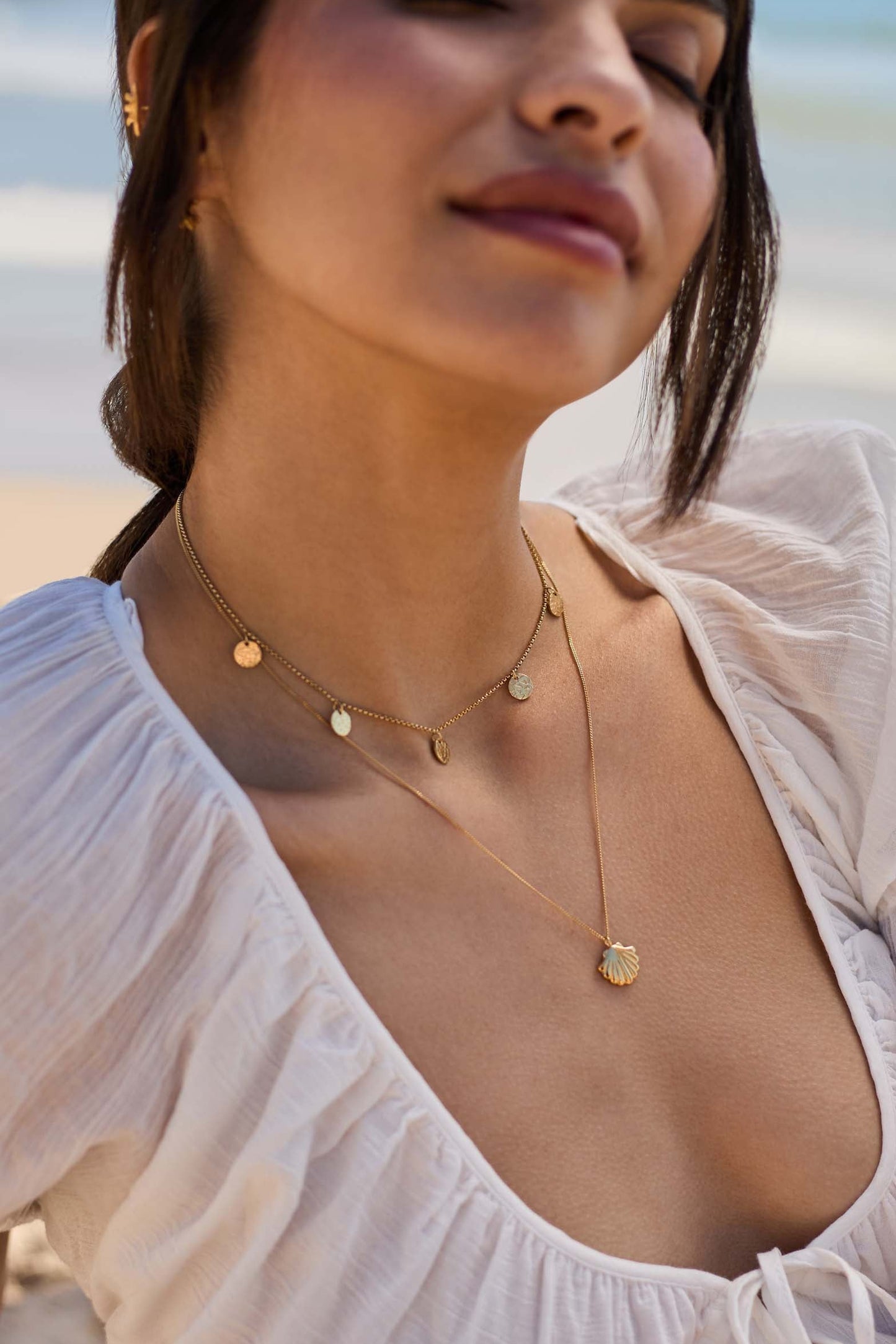 COLLAR MUDRA BAÑADO EN ORO