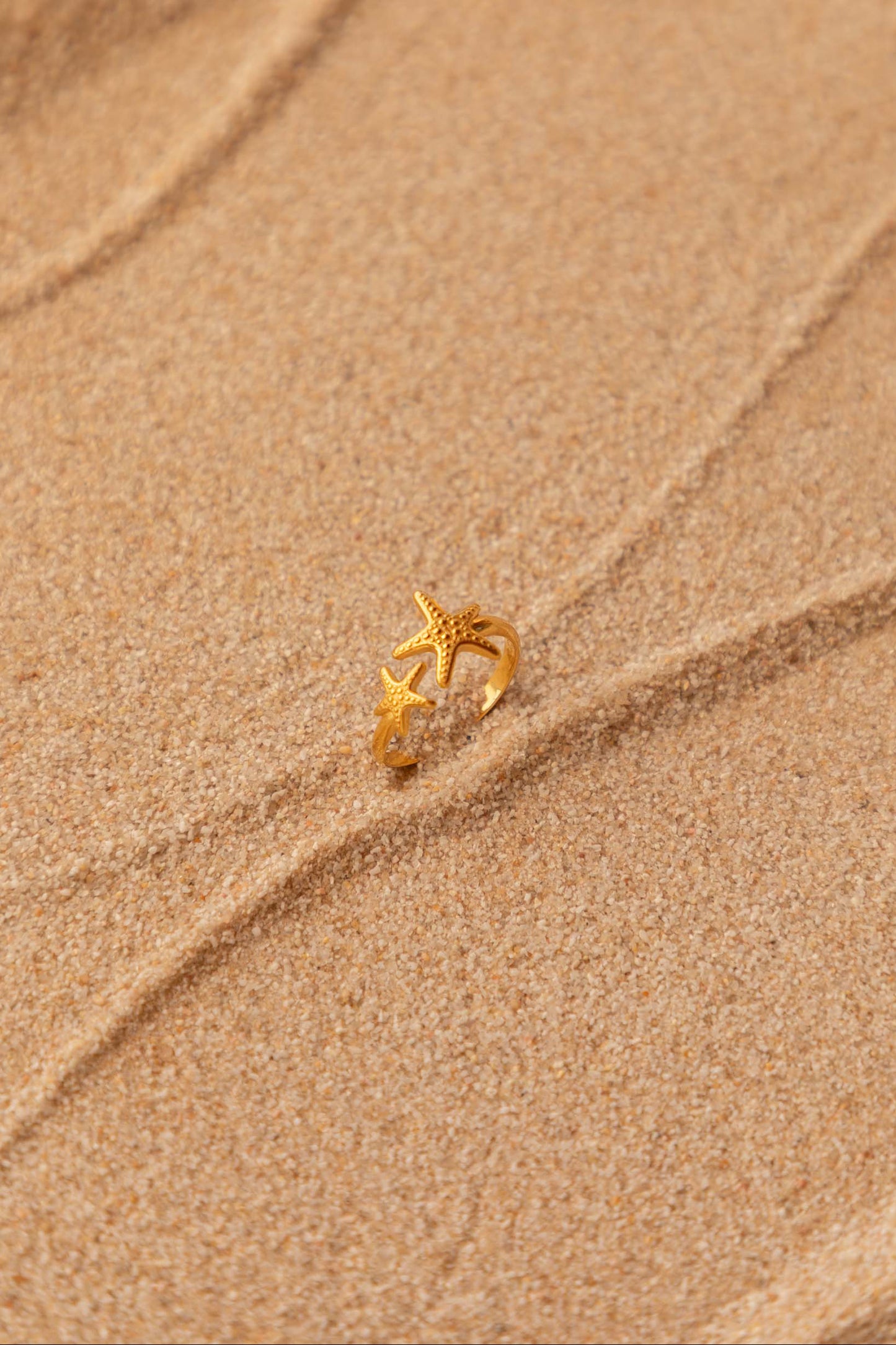 Anillo Fiyaz Oro Foto Bodegon