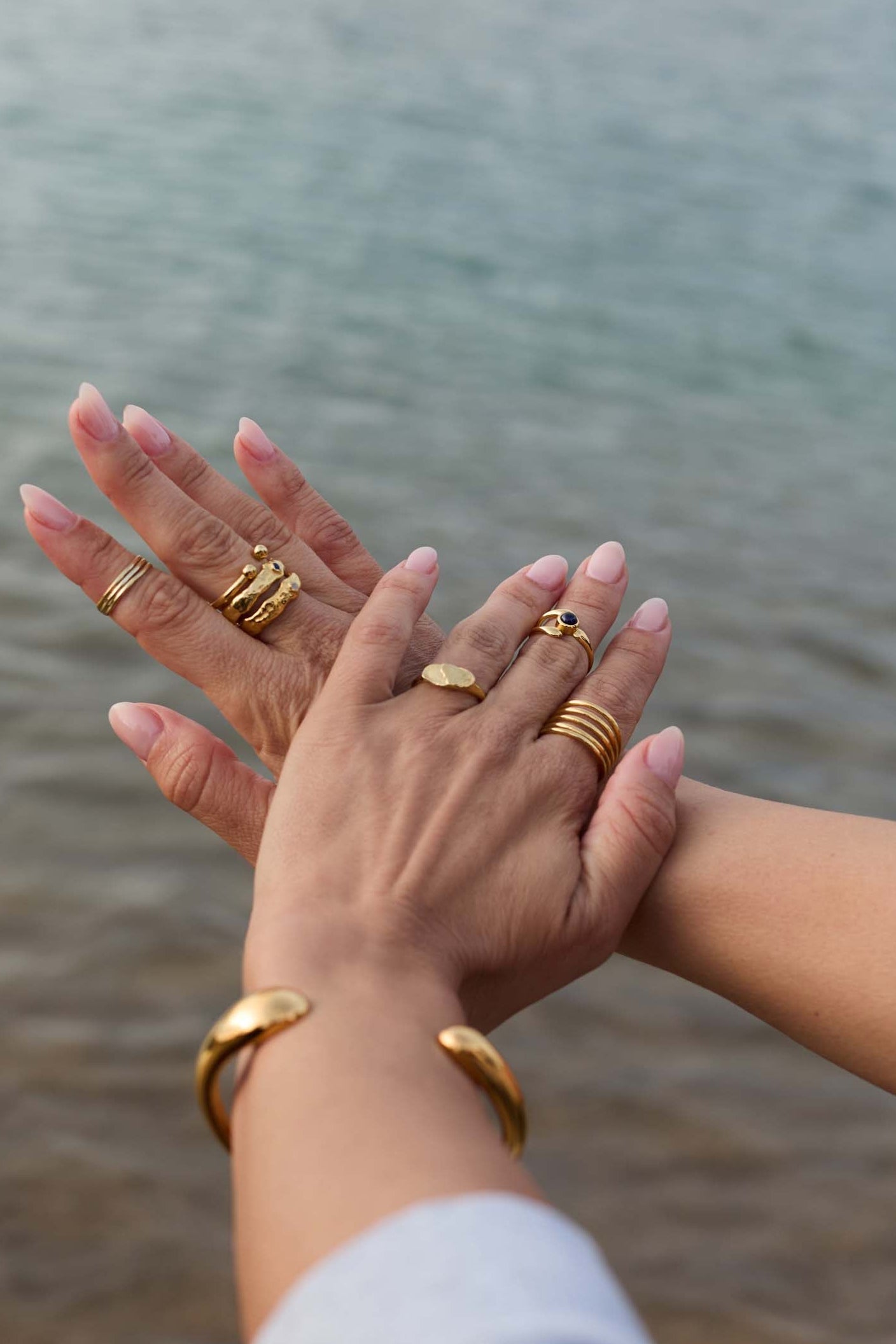 Anillo Avikar Oro Cuatro