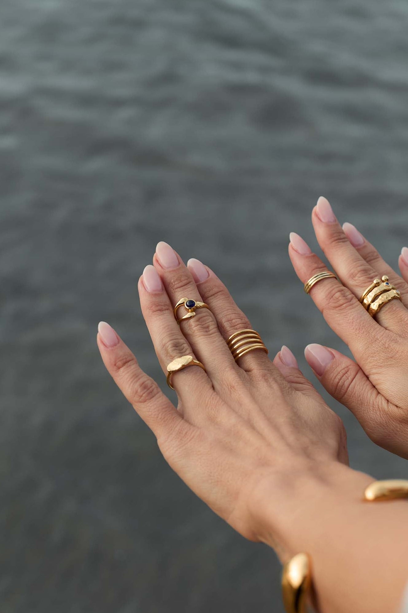Anillo Avikar Midi Oro Combinación