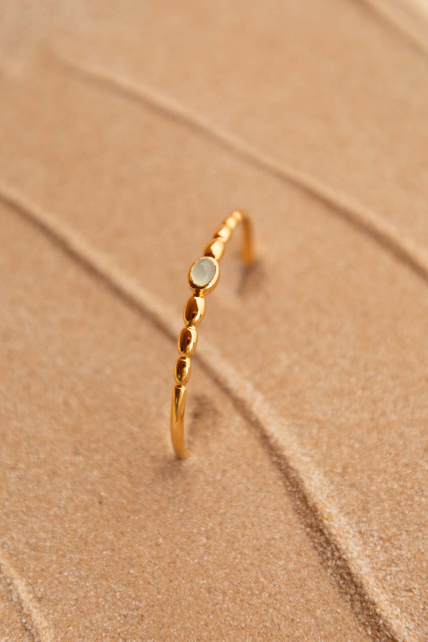 Brazalete Kirit Oro Foto Bodegon