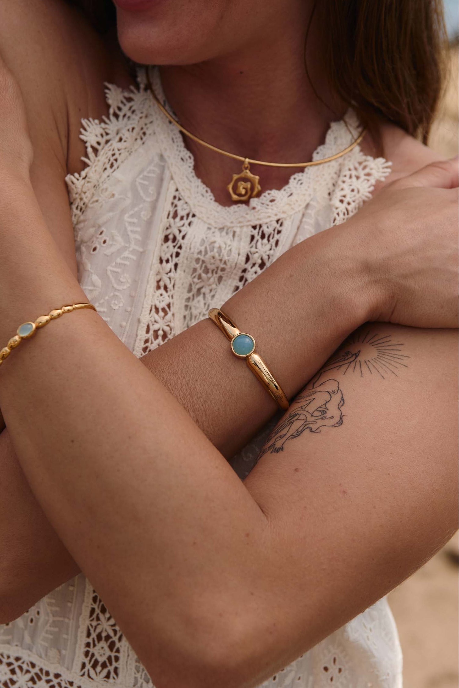 Brazalete Jaroka Oro Tres