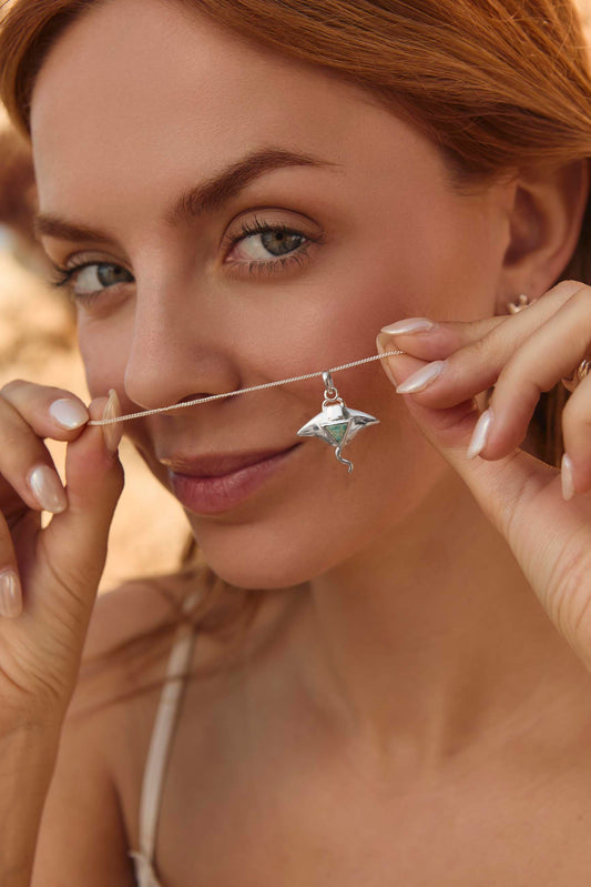 COLLIER MACHALE LARIMAR