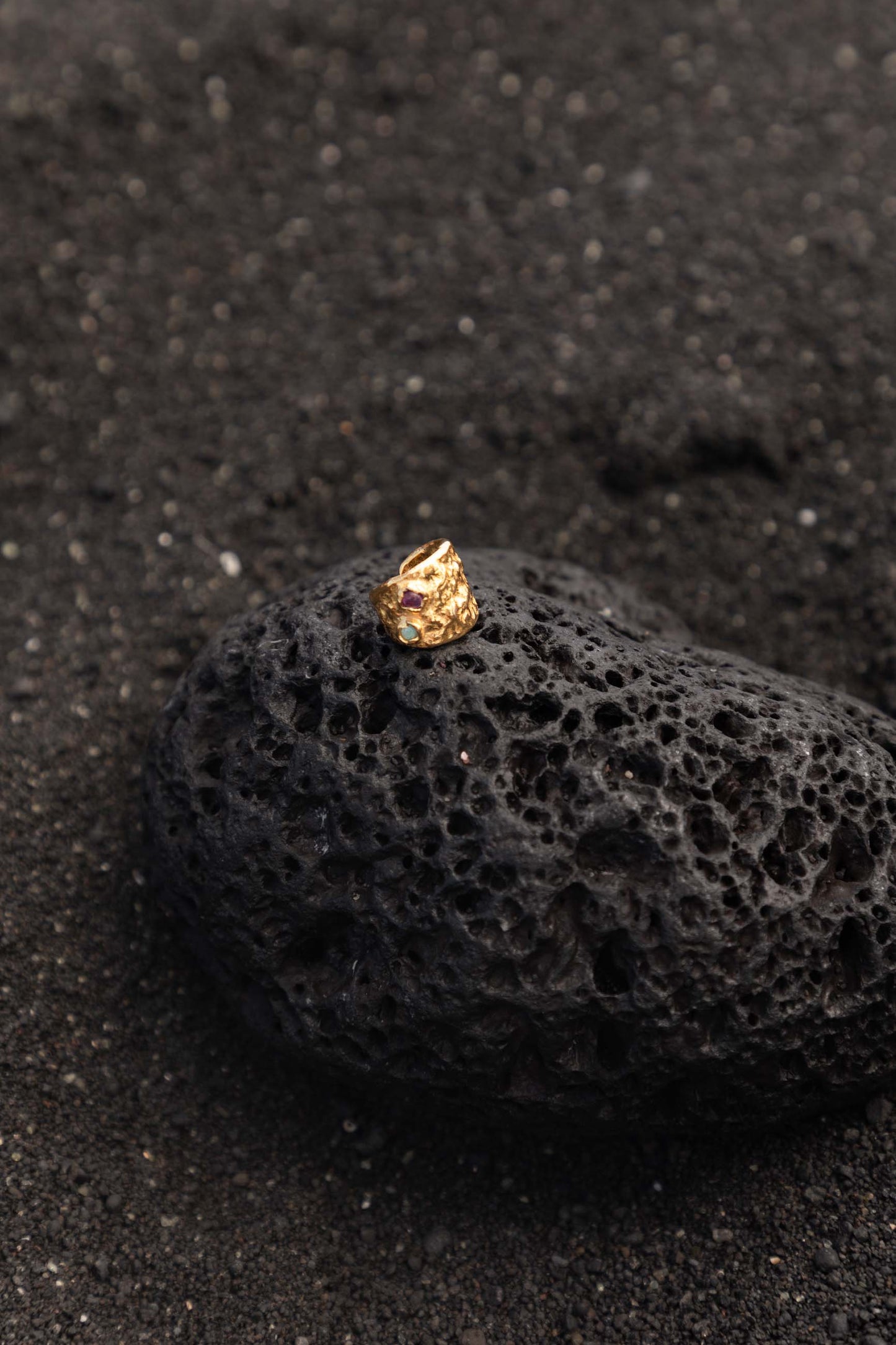 EAR CUFF BANAVAT BAÑADO EN ORO