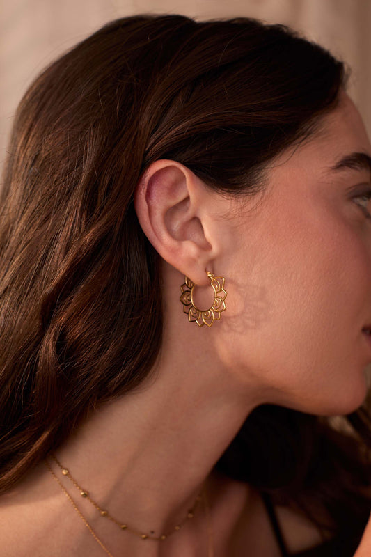 PENDIENTES HEMLATA (30MM) BAÑADOS EN ORO