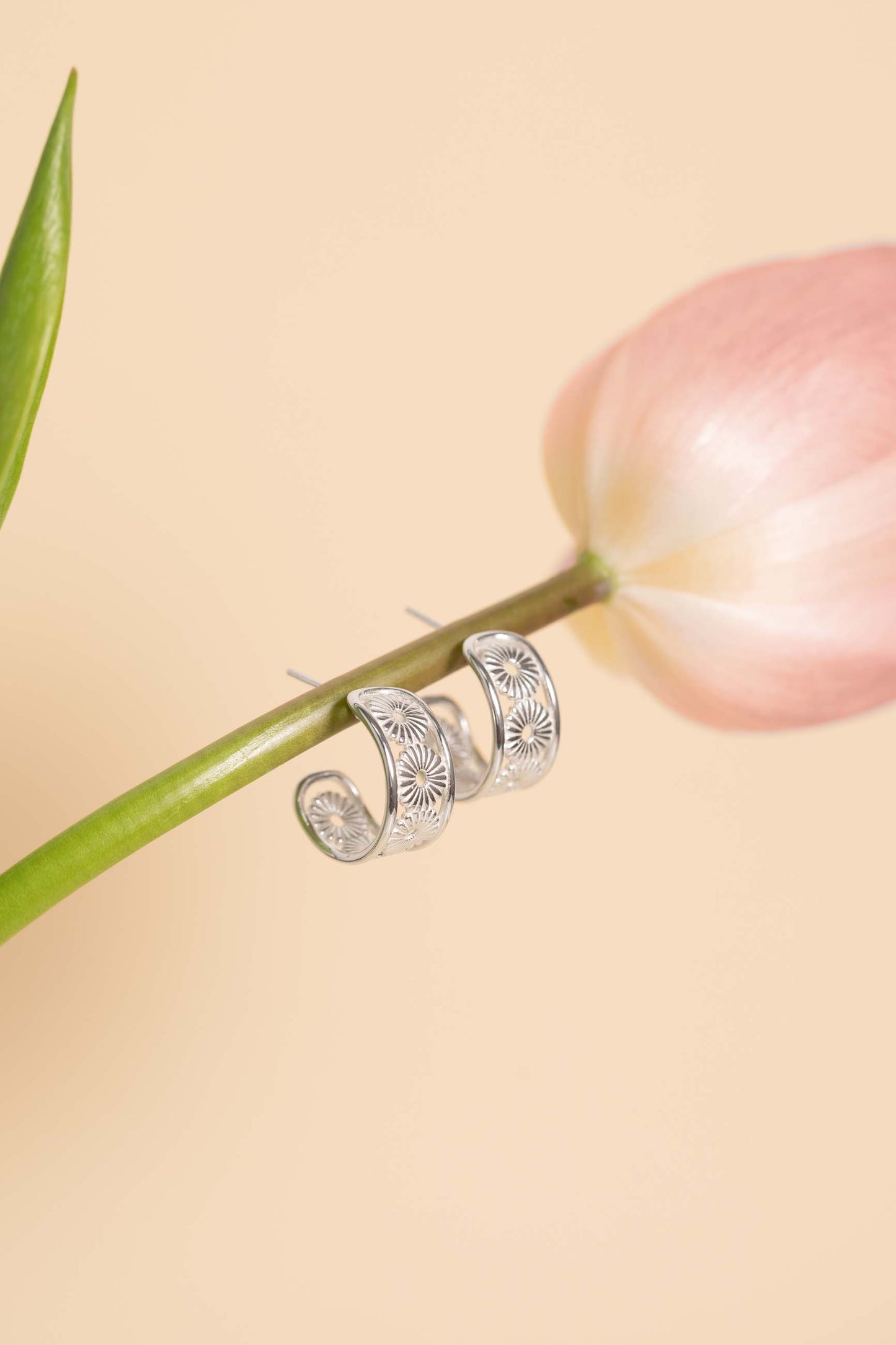 PENDIENTES PUSHPA (15MM)