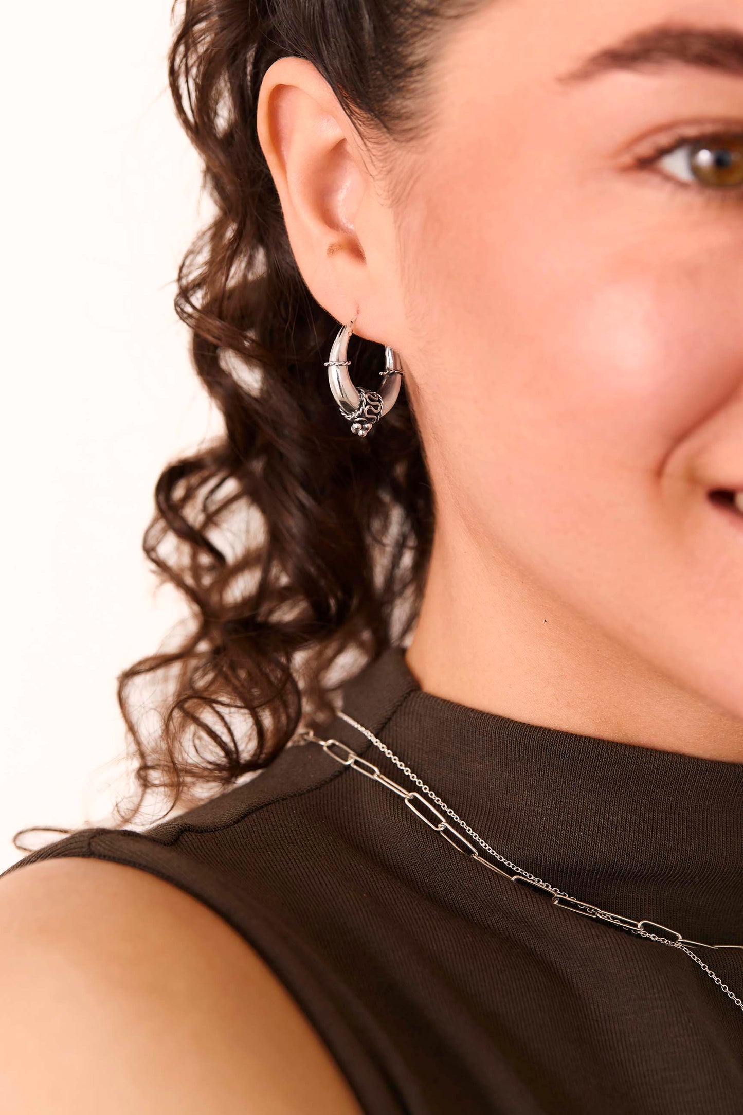 PENDIENTES TIRTHA (20MM)