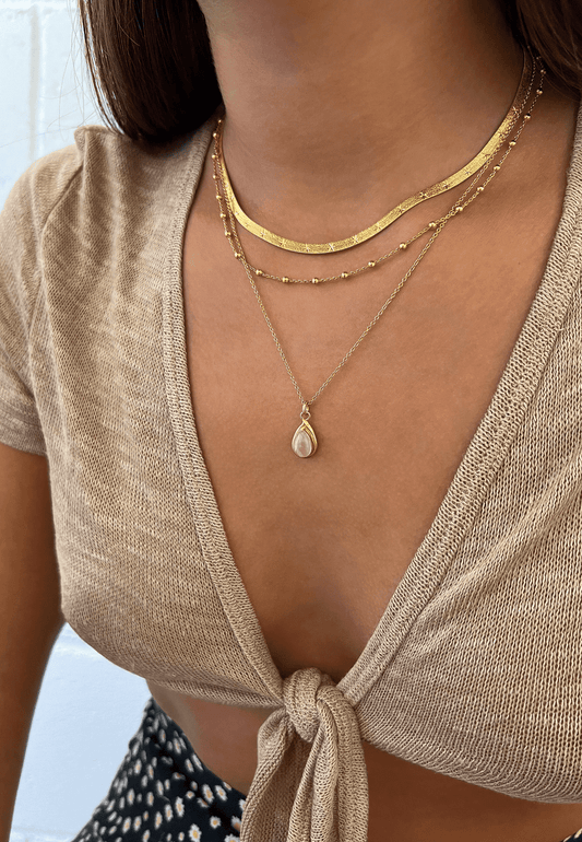 RAKA ROSE QUARTZ GOLD NECKLACE